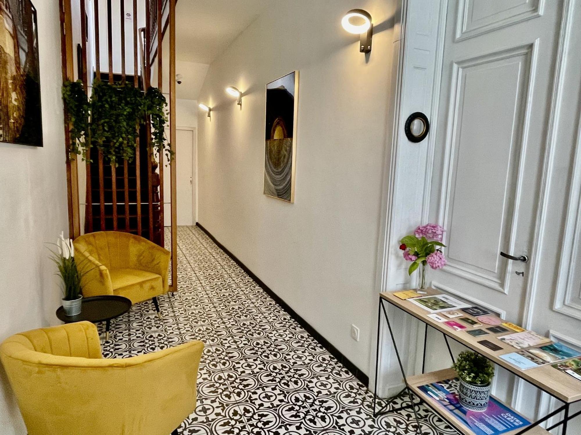 Appart Hotel Gambetta Lens Bagian luar foto